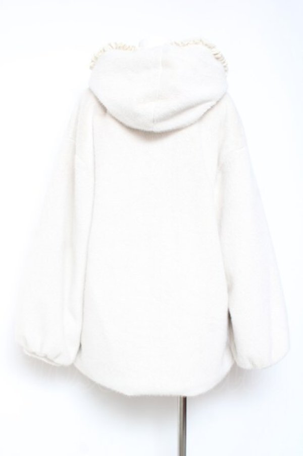 画像2: merry jenny / フリルフードフェイクファージャケット F アイボリー Y-26-01-31-141-LO-CO-SZ-ZY (2)