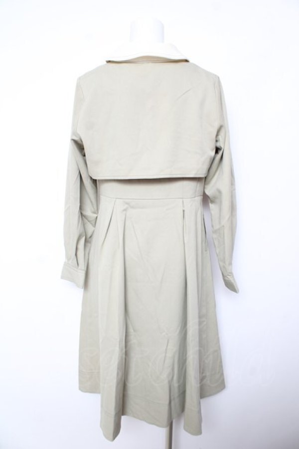 画像2: Fi.n.t  / ステッチ使いクレリックレイヤードワンピース  グリーン Y-26-02-01-044-LO-OP-SZ-ZY (2)