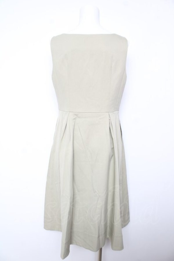 画像4: Fi.n.t  / ステッチ使いクレリックレイヤードワンピース  グリーン Y-26-02-01-044-LO-OP-SZ-ZY (4)