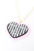 画像1: Angelic Pretty / MELODY TOYSハートネックレス（2022年）  黒×ピンク Y-26-02-04-008-AP-AC-SZ-ZY (1)
