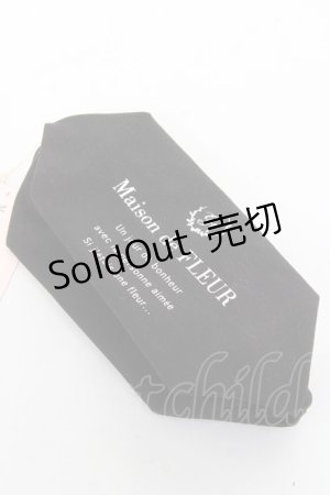 画像: Maison de FLEUR / ブランドロゴプリントポーチ F ブラック Y-26-02-04-032-LO-ZA-SZ-ZY