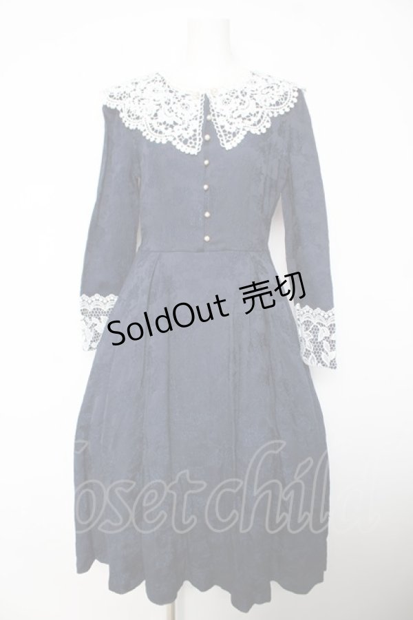 画像1: axes femme NOSTALGIE / レース襟付ジャガードワンピース M 紺 Y-26-02-05-090-AX-OP-SZ-ZY (1)