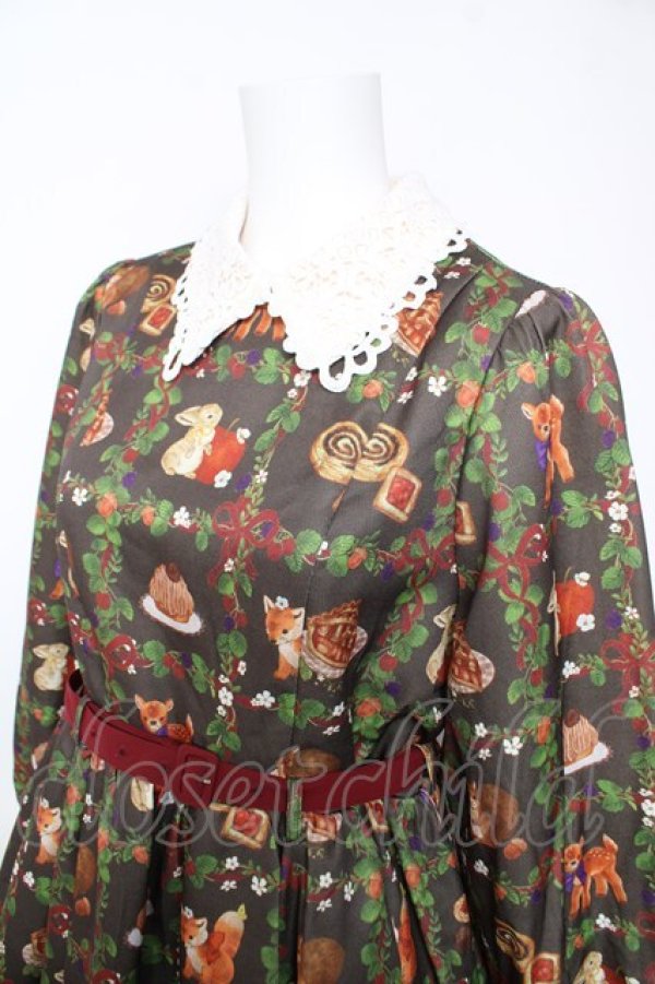 画像3: axes femme kawaii / 森のケーキ屋さん柄ワンピース M 茶 Y-26-02-05-092-AX-OP-SZ-ZY (3)