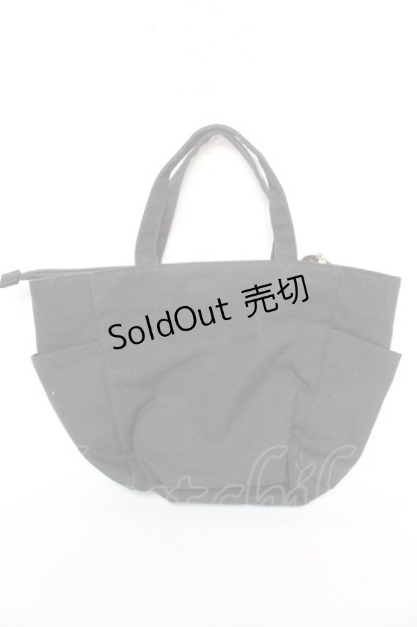 画像2: Maison de FLEUR / サイドポケットSトートバッグ F ブラック Y-26-02-05-036-LO-BG-SZ-ZT335 (2)