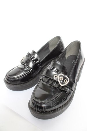 画像: NOEMIE / ハートバックルマニッシュシューズ 黒 LL Y-26-02-09-049-LO-SH-SZ-ZY