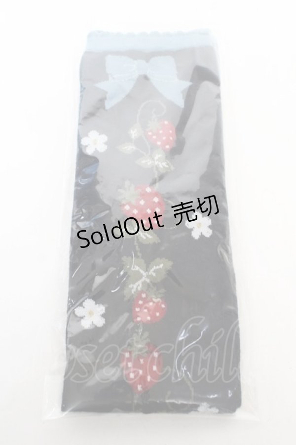 画像1: axes femme kawaii / いちご柄オーバーニー F 紺 Y-26-02-09-008-AX-ZA-SZ-ZY (1)