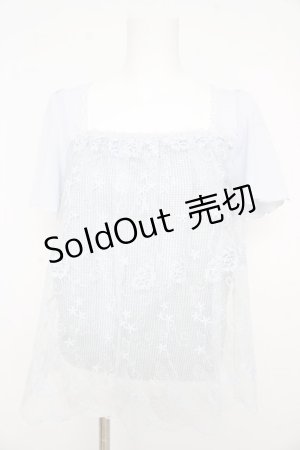 画像: axes femme / 刺繍レース半袖プルオーバー  サックス Y-26-02-09-074-AX-TO-SZ-ZS