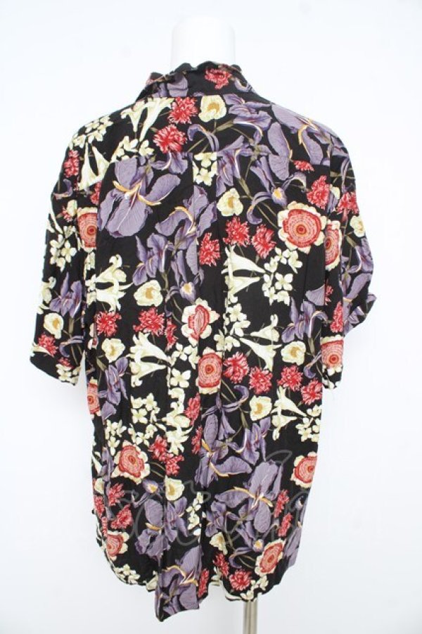 画像2: PINK HOUSE / フラワー柄半袖ブラウス  黒 Y-26-02-09-088-LO-BL-SZ-ZY (2)