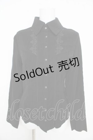 画像: Ozz oneste / 刺繍入り長袖ブラウス  黒 Y-26-02-09-109-OO-BL-SZ-ZY