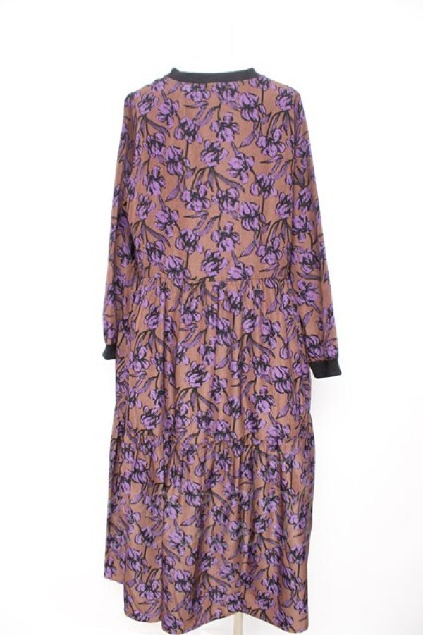 画像2: axes femme / 花柄ティアードワンピース  茶×紫 Y-26-02-09-122-AX-OP-SZ-ZY (2)