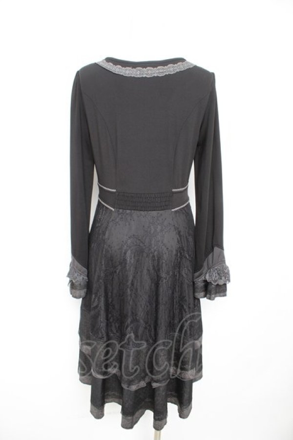 画像2: OZZ ANGELO / 胸刺繍入りレース切替フィッシュテールワンピース  黒 Y-26-02-09-128-OO-OP-SZ-ZY (2)