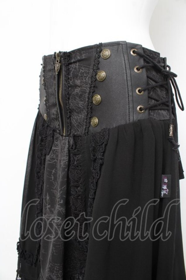 画像3: OZZ ANGELO / 地図柄フィッシュテールスカート  黒 Y-26-02-09-149-OO-SK-SZ-ZY (3)