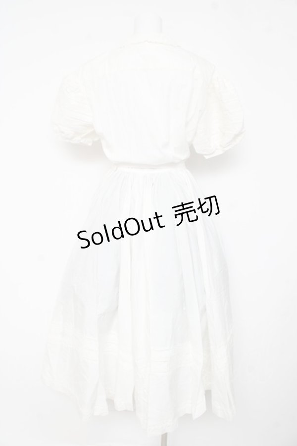 画像2: INGEBORG / ベルト付ロングフレアワンピース  白 Y-26-02-11-058-LO-OP-SZ-ZY (2)