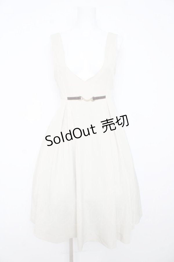 画像1: F i.n.t / チェーンビット使いディープVネックジャンパースカート  グリーン Y-26-02-11-061-CA-OP-SZ-ZY (1)