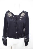 画像1: axes femme / 薔薇刺しゅうカーディガン M 紺 Y-26-02-11-031-AX-TO-SZ-ZY (1)