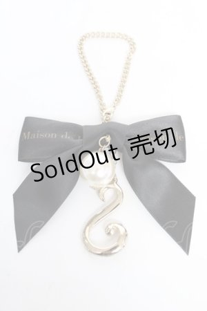 画像: Maison de FLEUR / イニシャルバックチャーム (S) F ブラック Y-26-02-13-007-LO-ZA-SZ-ZY