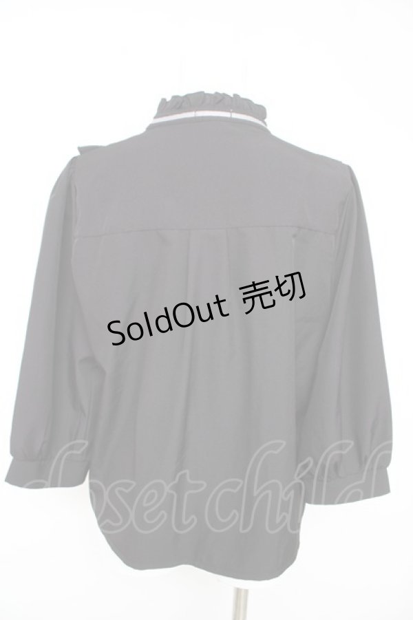 画像2: axes femme / カメオブローチ付シフォンブラウス F 黒 Y-26-02-13-087-AX-BL-SZ-ZS (2)