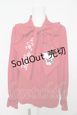 画像: axes femme / ハローキティ刺繍ブラウス F 赤 Y-26-02-15-109-AX-BL-SZ-ZY