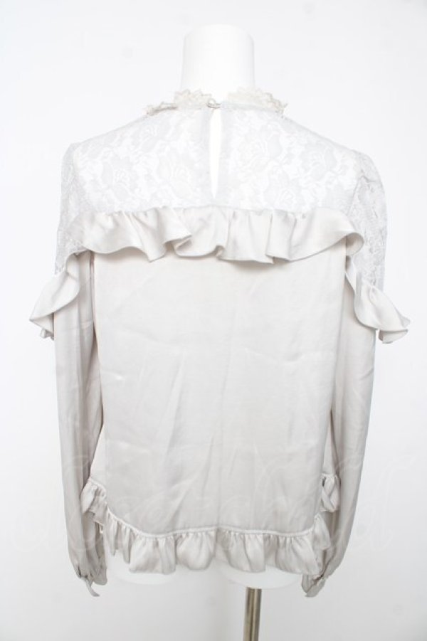画像2: Angelic Pretty / Lacy Frillブラウス  グレー Y-26-02-15-116-AP-BL-SZ-ZY (2)