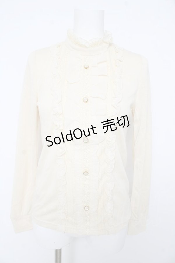 画像1: axes femme / リボンブローチ付きブラウス風プルオーバー【リボンブローチ欠品】 M 生成り Y-26-02-15-020-AX-TO-IG-ZY (1)