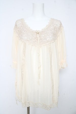 画像: axes femme / オフショルカギ針編みブラウス M 生成り Y-26-02-15-022-AX-TO-IG-ZY