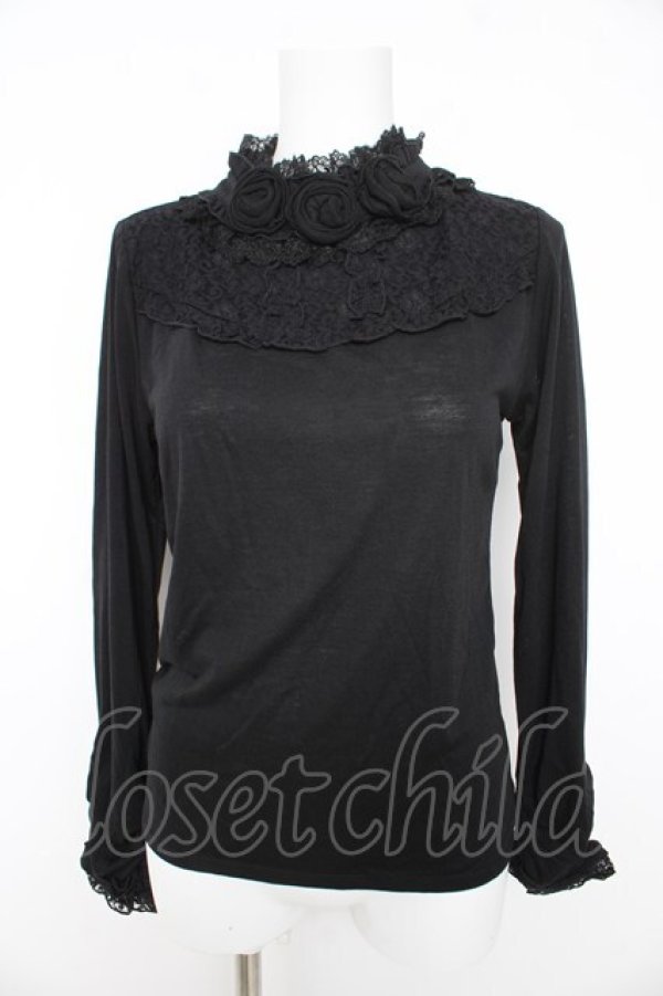 画像1: axes femme / 薔薇コサージュ付きタートル M クロ Y-26-02-15-046-AX-TO-IG-ZY (1)