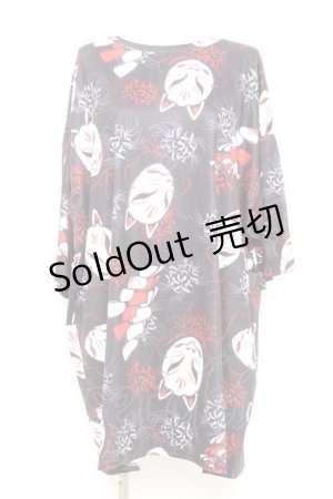 画像: ACDC RAG / 狐面と彼岸花半袖チュニックヒュージＴシャツ  黒 Y-26-02-17-057-PU-TO-SZ-ZY