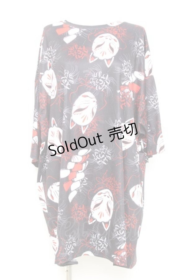 画像1: ACDC RAG / 狐面と彼岸花半袖チュニックヒュージＴシャツ  黒 Y-26-02-17-057-PU-TO-SZ-ZY (1)