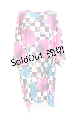 画像: ACDC RAG / CチェリーヒュージTシャツ  ブラック Y-26-02-17-061-PU-TO-SZ-ZS