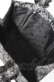 画像3: Maison de FLEUR / フラワージャカードスクエアトートバッグ F ブラック Y-26-02-17-008-LO-BG-SZ-ZY (3)