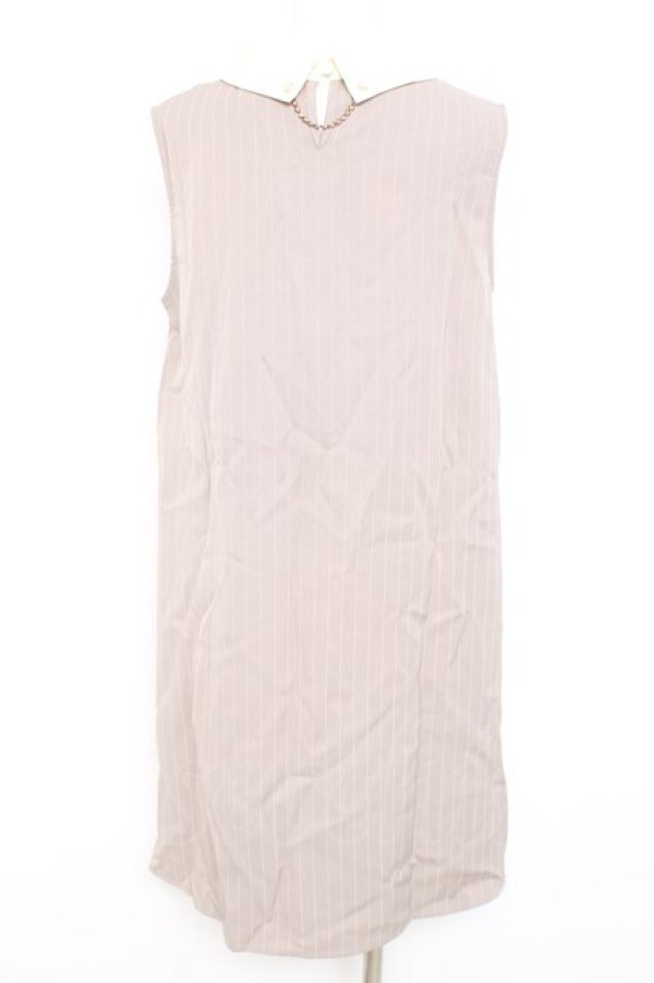 画像2: axes femme / ネックレス付きロールカラー襟ワンピース M ベージュ Y-26-02-17-120-AX-OP-SZ-ZY (2)