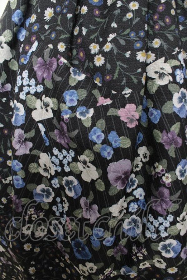 画像3: axes femme / パッチワークパンジー柄ジャンパースカート M 黒 Y-26-02-17-141-AX-OP-SZ-ZY (3)