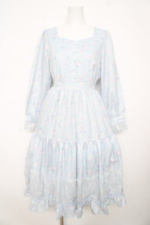 画像: axes femme / SAKURAティアードワンピース  サックス Y-26-02-17-150-AX-OP-SZ-ZY