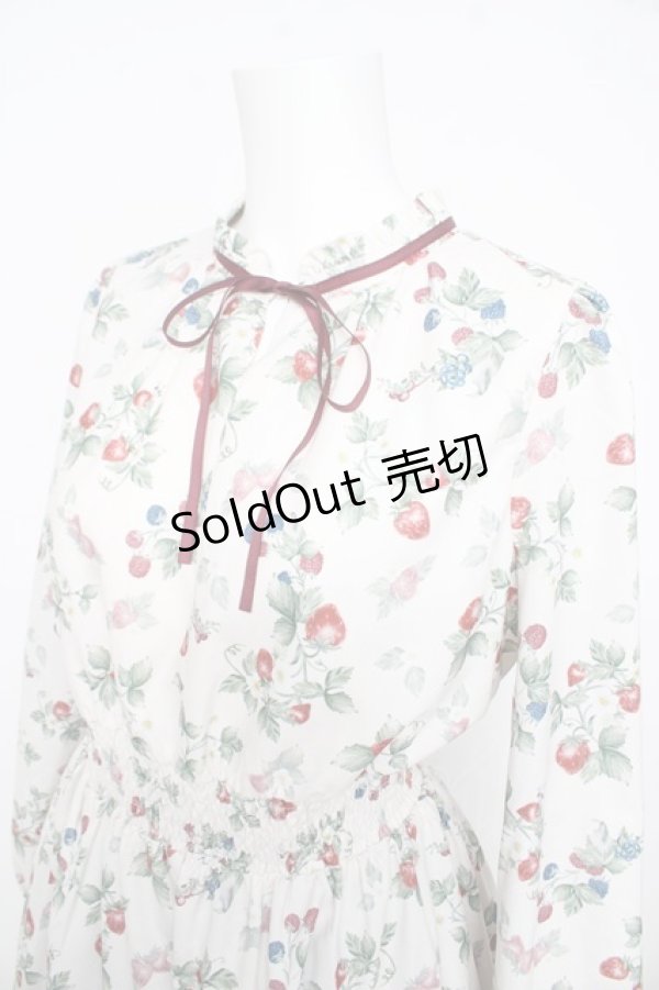 画像3: axes femme / ベリー柄ロングワンピース F 白 Y-26-02-17-153-AX-OP-SZ-ZY (3)