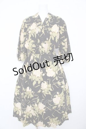 画像: INGEBORG / 薔薇柄半袖開襟ワンピース F 黒 Y-26-02-17-213-LO-OP-SZ-ZY