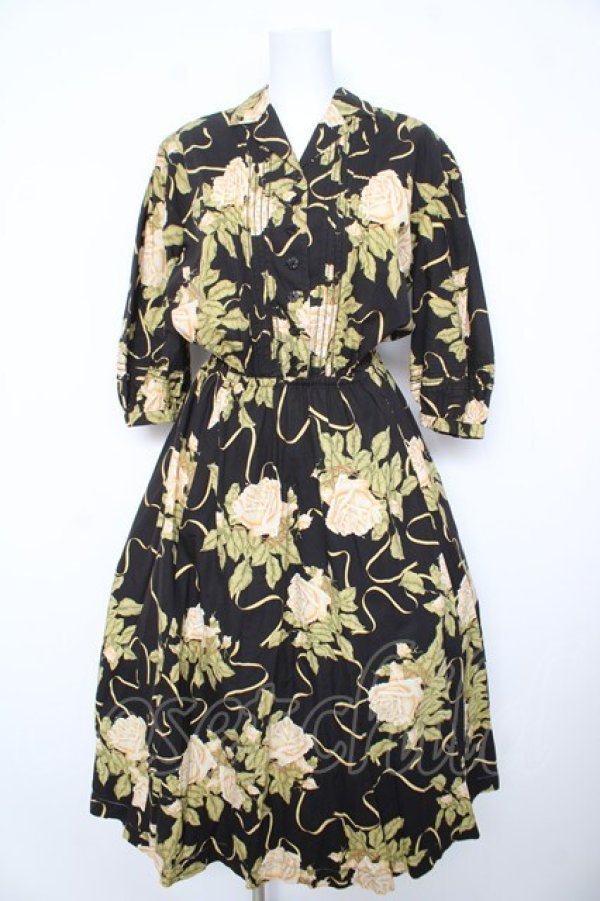 画像1: INGEBORG / 薔薇柄半袖開襟ワンピース F 黒 Y-26-02-17-213-LO-OP-SZ-ZY (1)