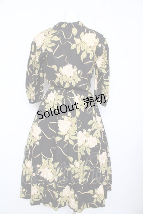 画像2: INGEBORG / 薔薇柄半袖開襟ワンピース F 黒 Y-26-02-17-213-LO-OP-SZ-ZY (2)