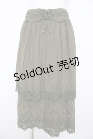 画像: axes femme / 裾刺繍ティアードスカート M カーキ Y-26-02-17-245-AX-SK-SZ-ZY