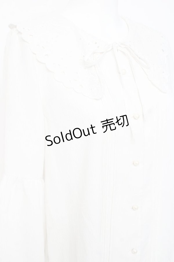 画像3: axes femme / 刺繍入りビッグカラーブラウス  白 Y-26-02-17-021-AX-BL-SZ-ZY (3)