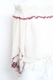 画像3: axes femme / 刺繍入りオフショルブラウス M 生成り Y-26-02-19-043-AX-TO-SZ-ZY (3)