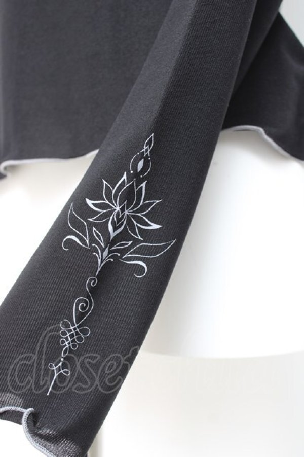 画像3: axes femme POETIQUE / ロータスタトゥー風シアープルオーバー M 黒 Y-26-02-19-053-AX-TO-SZ-ZY (3)