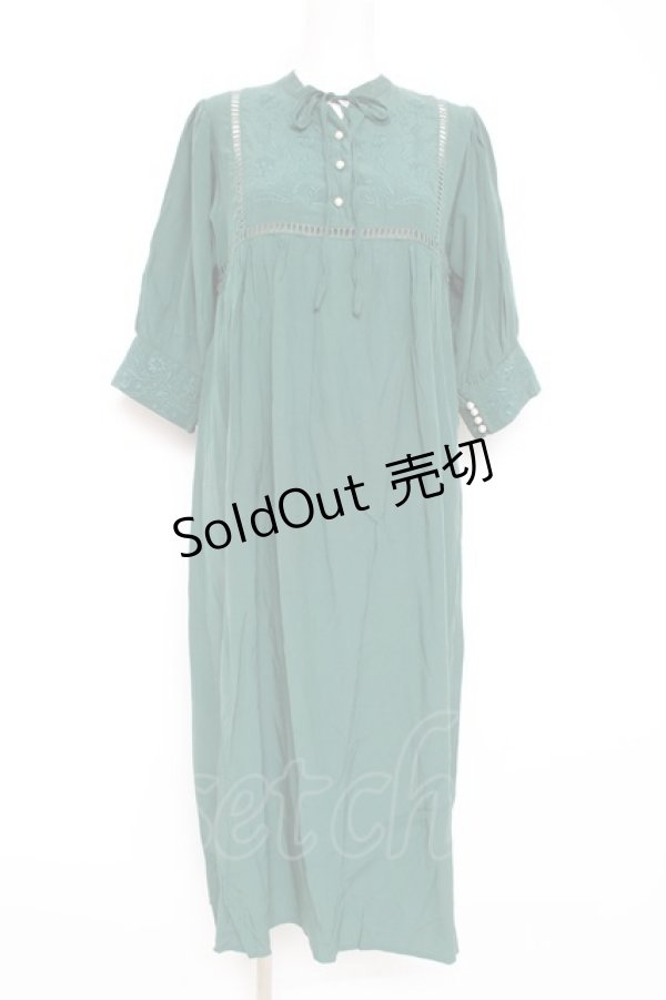 画像1: axes femme POETIQUE / フラワー刺繍エンパイアワンピース M グリーン Y-26-02-19-129-AX-OP-SZ-ZS (1)