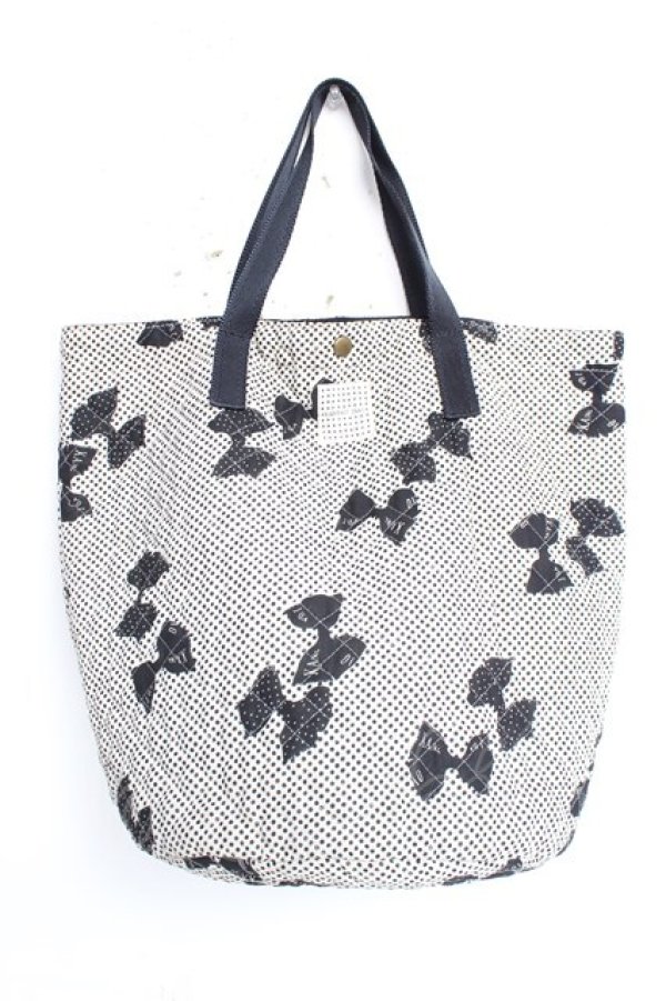 画像1: KANEKO ISAO / ドットリボンバケツバッグ  オフ×黒 Y-26-02-19-015-EL-BG-SZ-ZY (1)