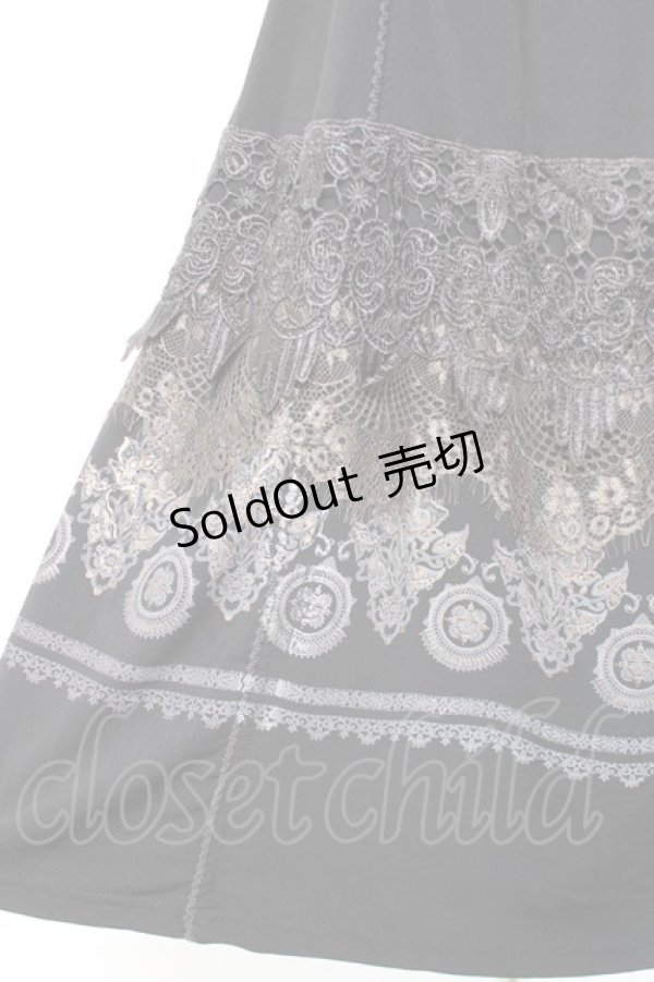 画像4: Rozen Kavalier / レースプリントノースリーブワンピース  黒 Y-26-02-19-158-OO-OP-SZ-ZS (4)