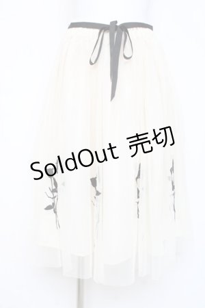 画像: an another angelus / ローズ刺繍チュールスカート F 生成り Y-26-02-19-195-CA-SK-SZ-ZY