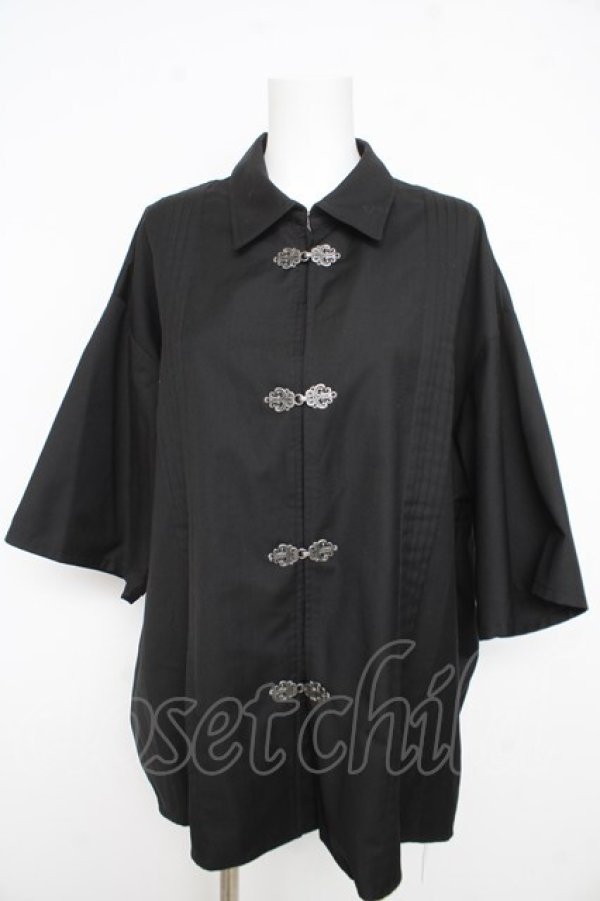 画像1: HARE / メタルボタンプリーツシャツ F ブラック Y-26-02-21-082-GO-BL-SZ-ZY (1)