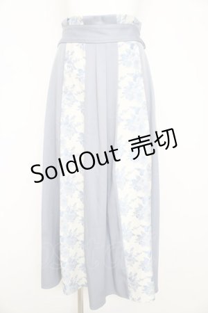 画像: axes femme / ローズベルト付きジャカードスカート  ブルー Y-26-02-21-164-AX-SK-SZ-ZY