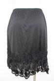 画像2: axes femme / バラ刺繍ペチスカート M 黒 Y-26-02-21-182-AX-SK-SZ-ZY (2)