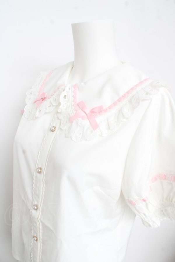 画像3: axes femme kawaii / 梯子レース半袖ブラウス  白 Y-26-02-21-029-AX-BL-SZ-ZY (3)