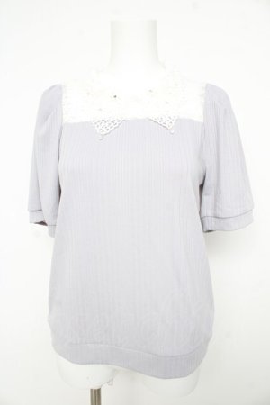 画像: axes femme / パールレース襟ヨーク切替プルオーバー  グレー Y-26-02-21-031-AX-TO-SZ-ZY